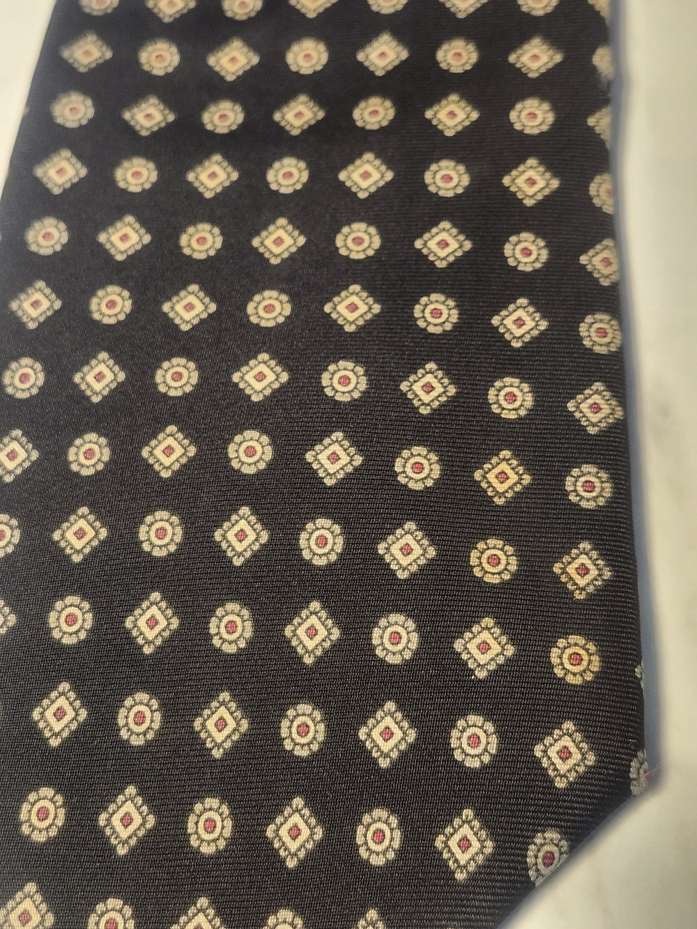 Vintage Don Loper Beverly Hills Silk Tie Geometric Medallion Dark Academic Retro